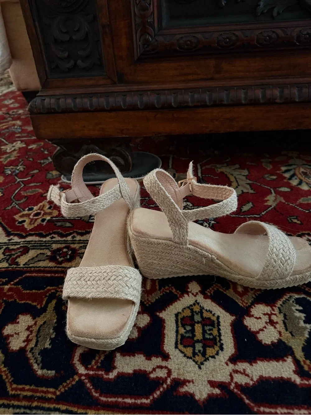N/A comfortable beige